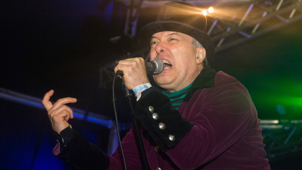 Jello Biafra bei einem Auftritt beim Rebellion Festival am 7. August 2016 im englischen Blackpool